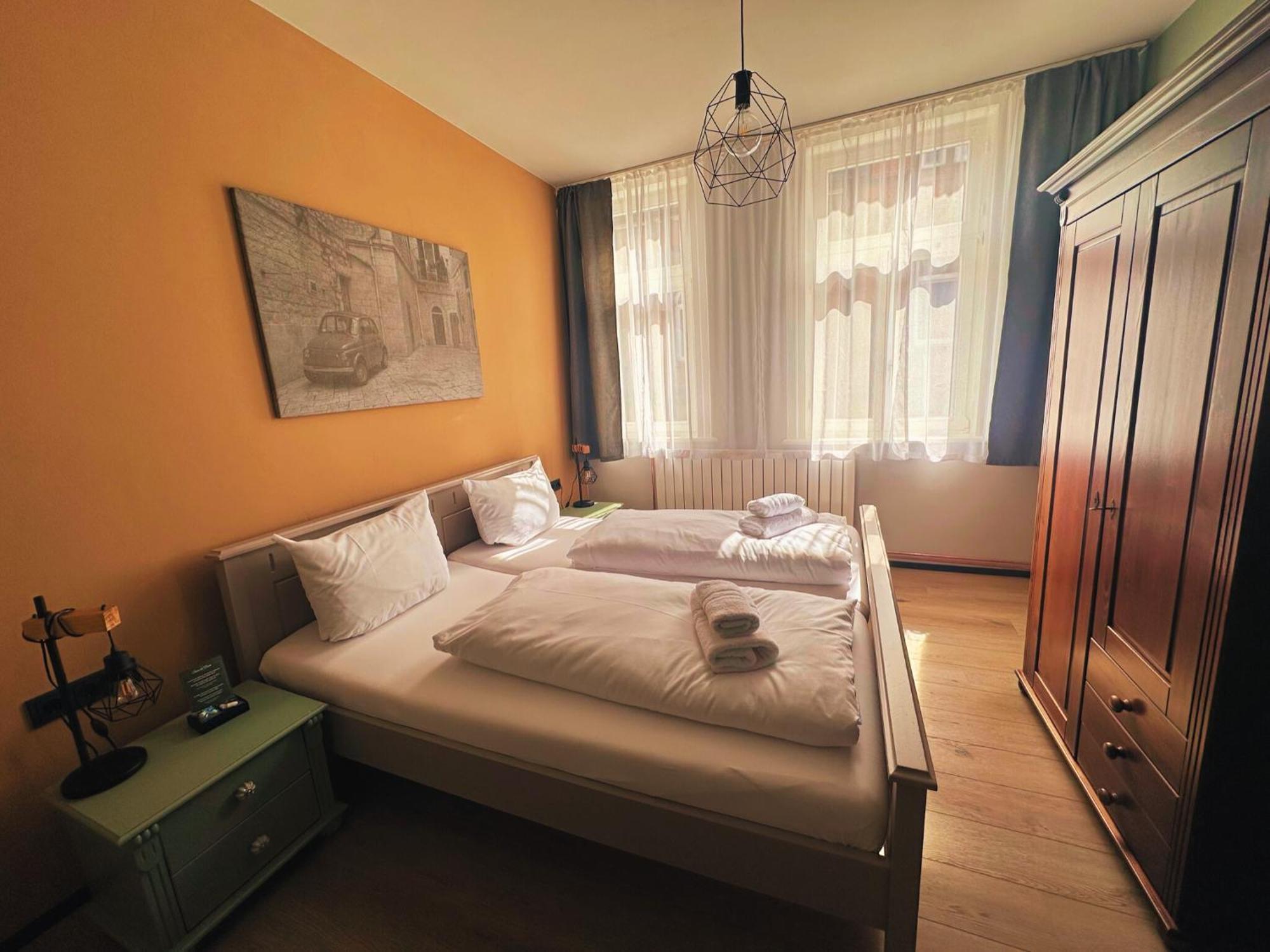 Trattoria & Apartments - Casa Da Enzo กอสลาร์ ภายนอก รูปภาพ